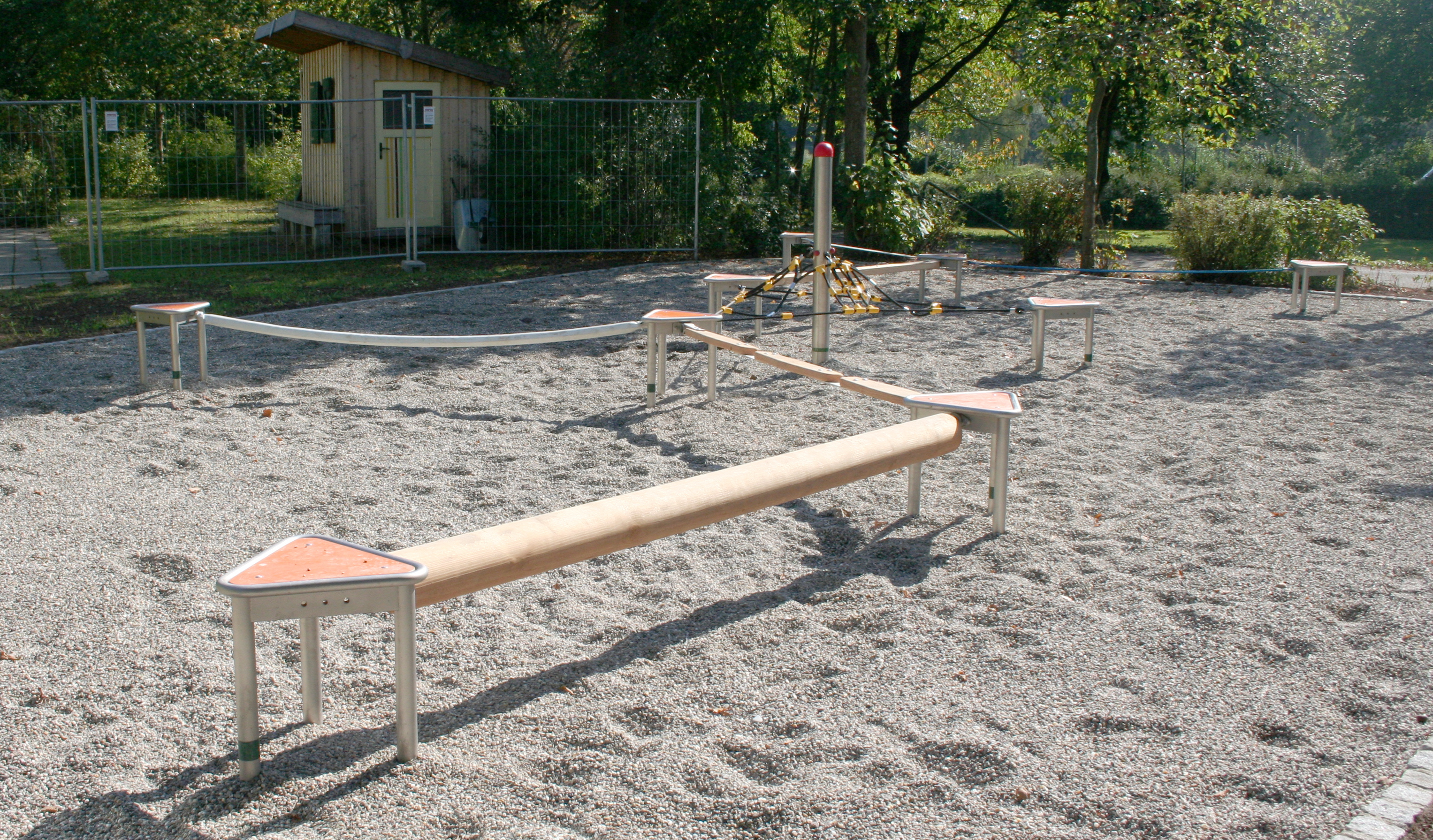 Bewegungsparcours 1 "Wiggle-Wobble"