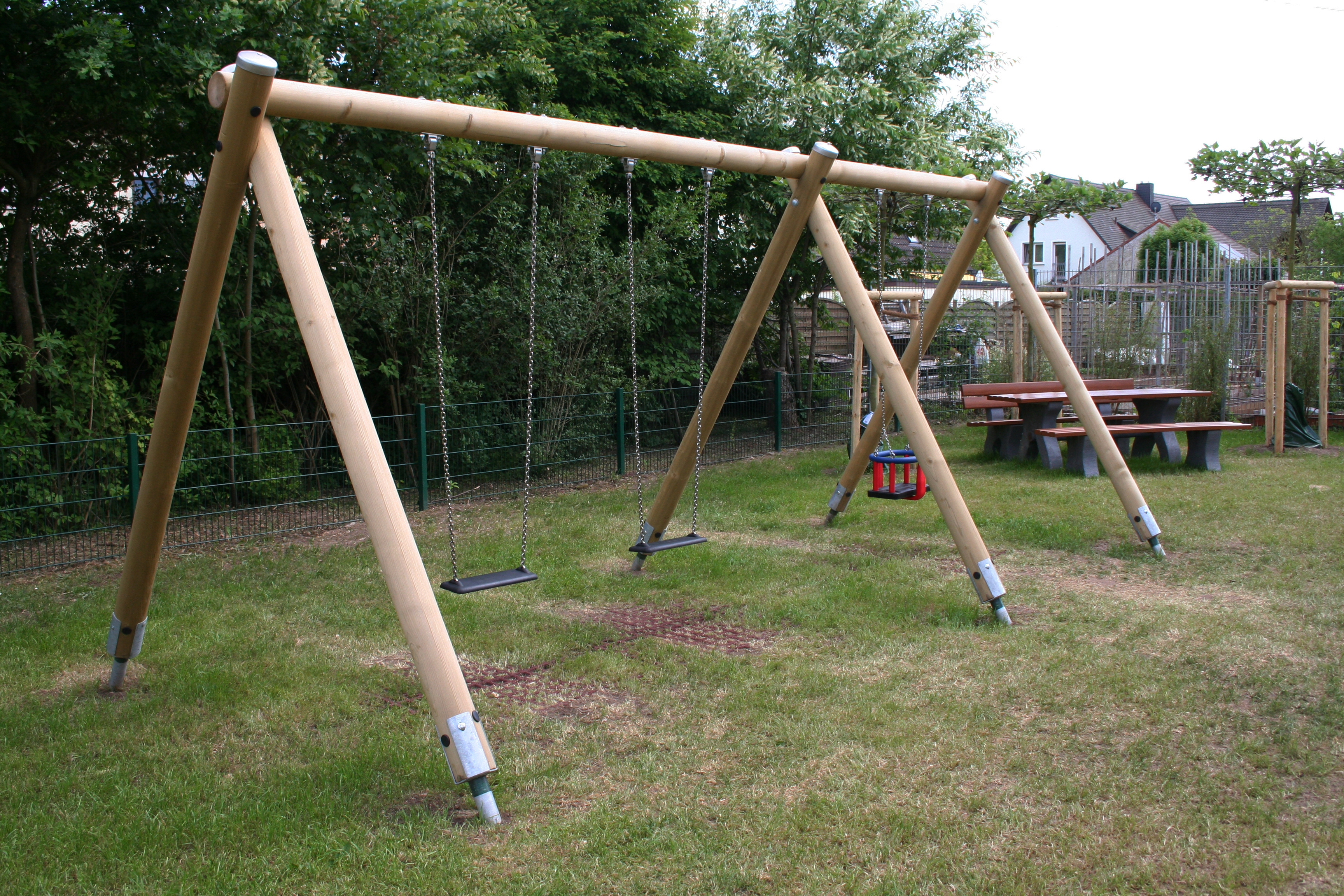 3-Sitzer-Schaukel, Rundholz