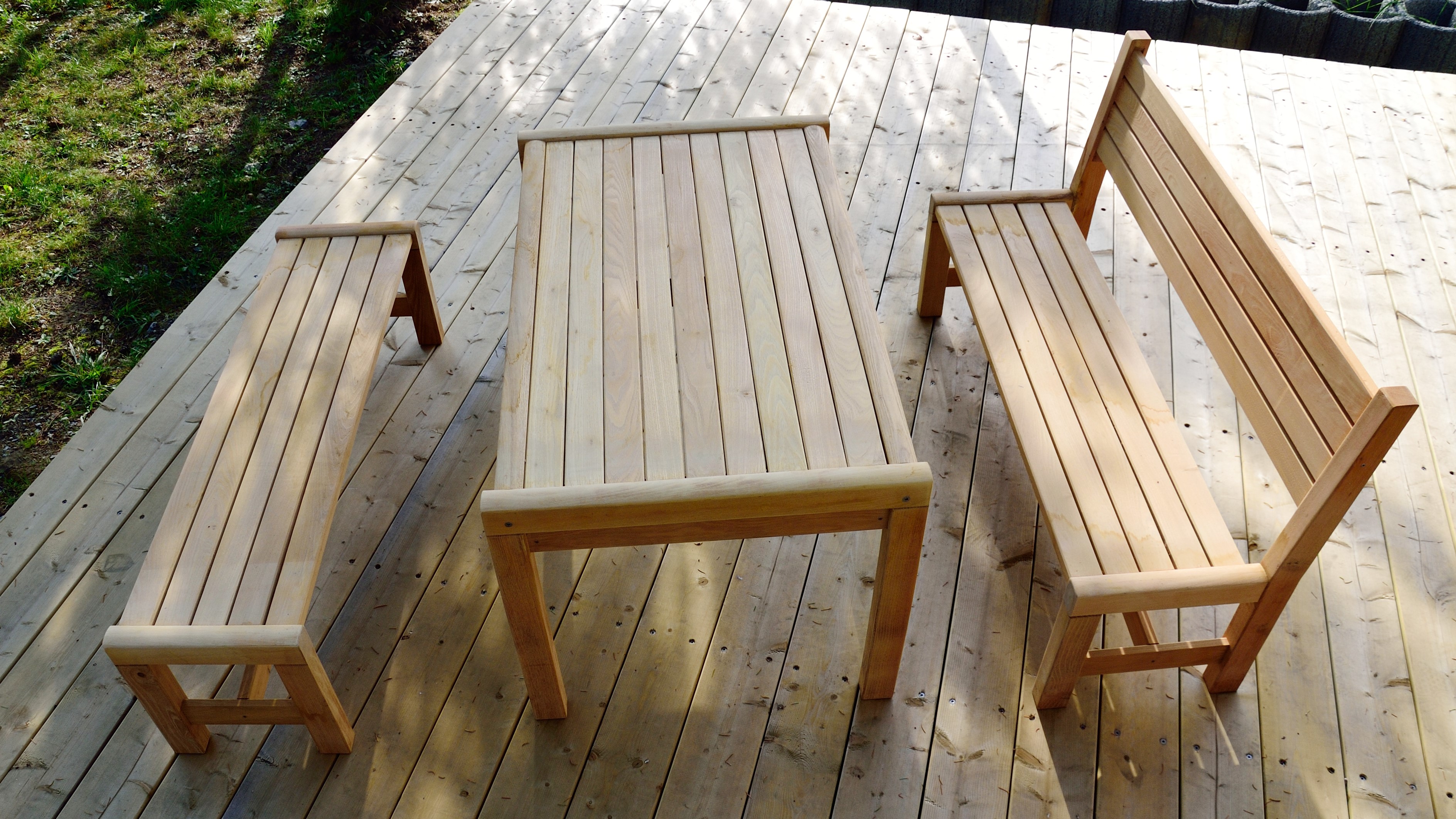 Kindersitzgruppe "Rosalie Midi" in Robinienholz, Sitzhöhe 35 cm