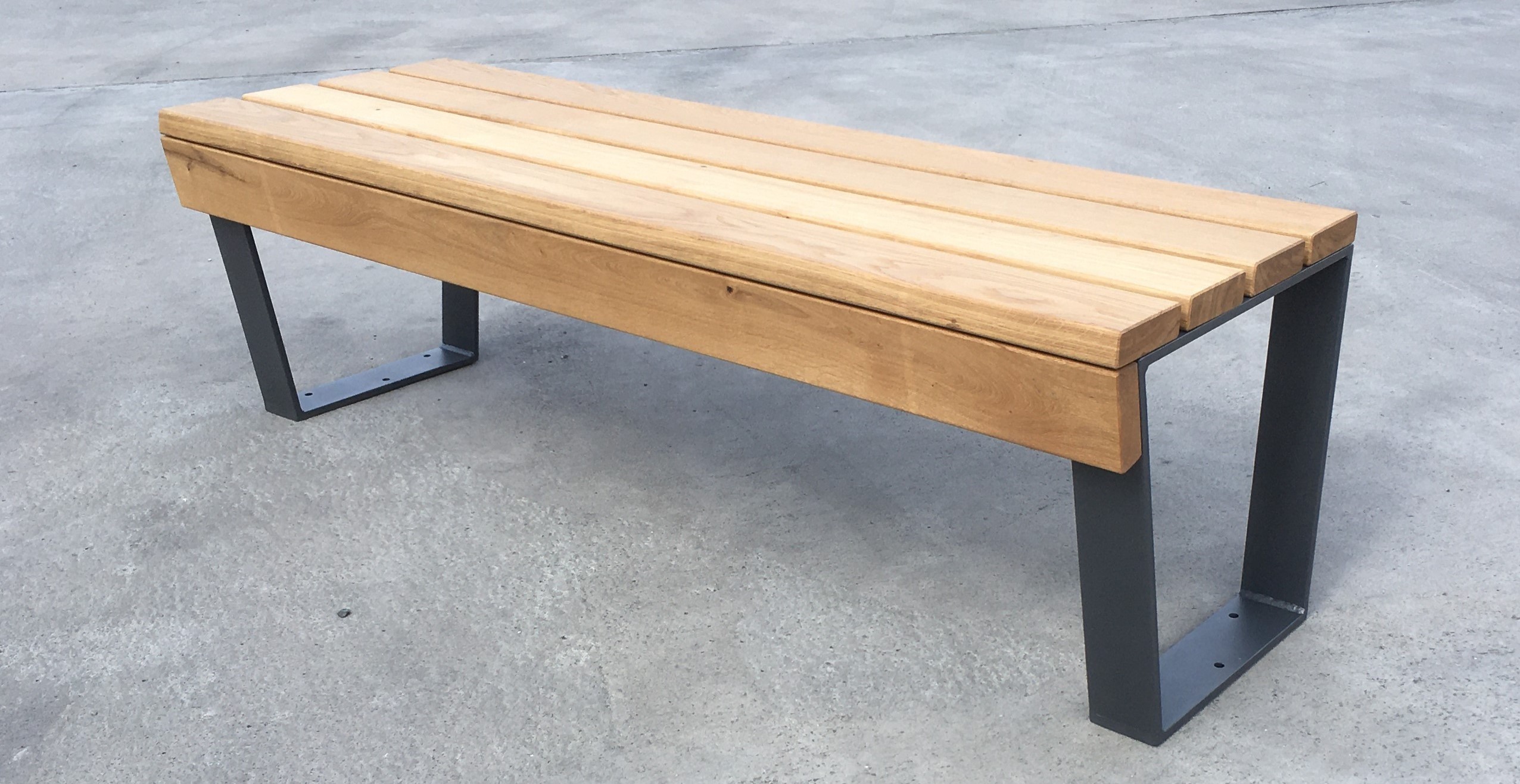 Bank ohne Lehne "Holz-klasse!"