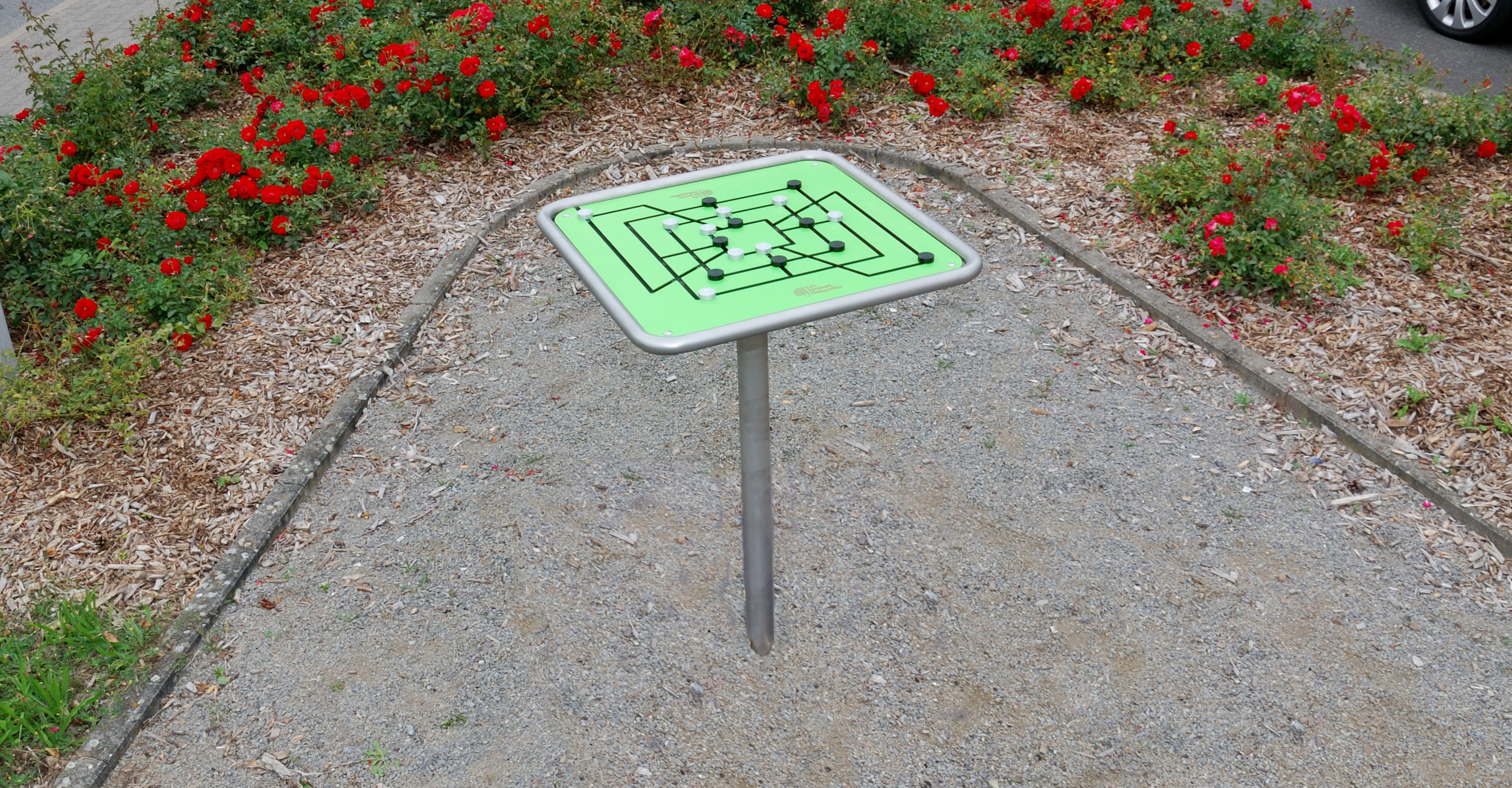 VA-Spieltisch Gestell zum Einbetonieren