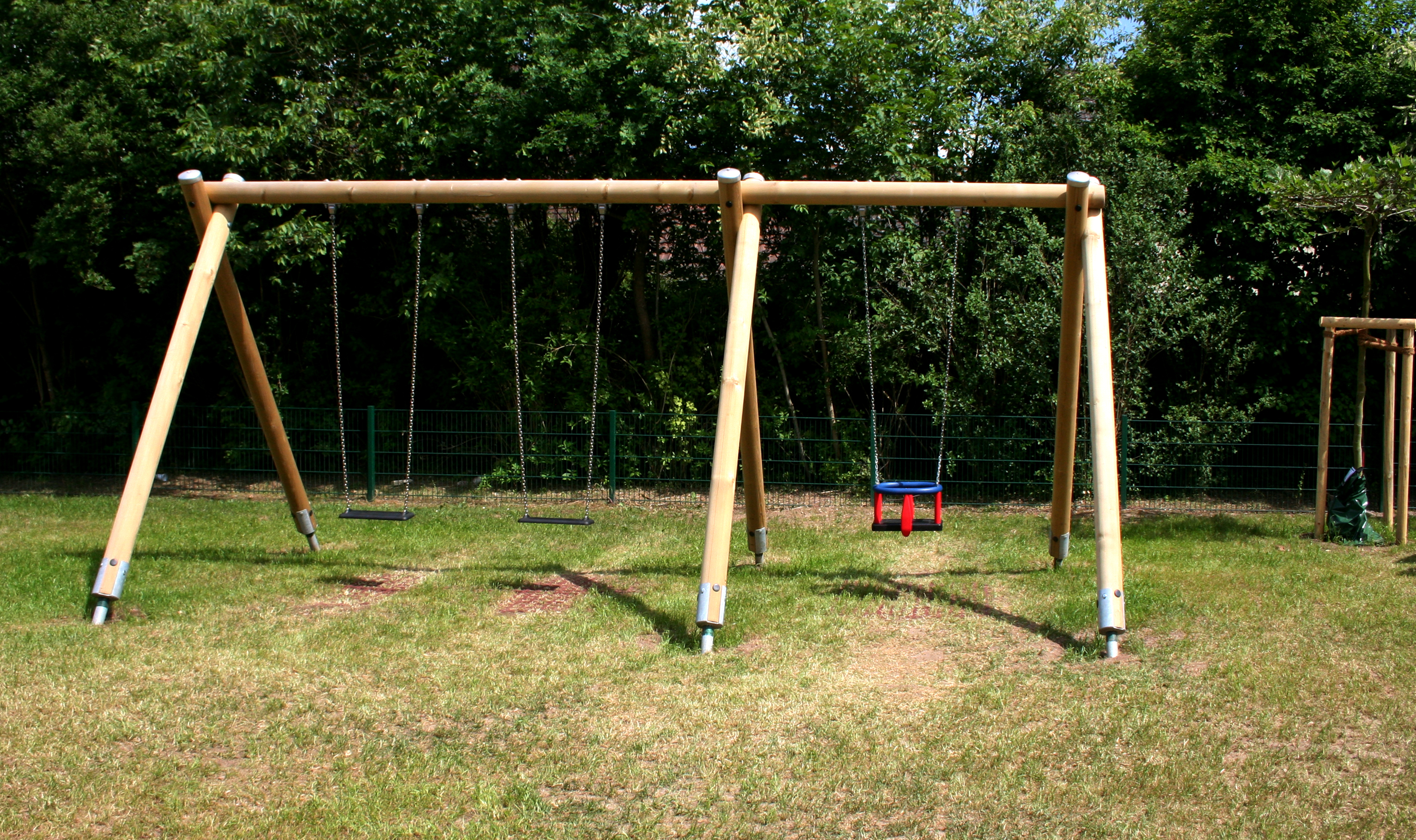 3-Sitzer-Schaukel, Rundholz