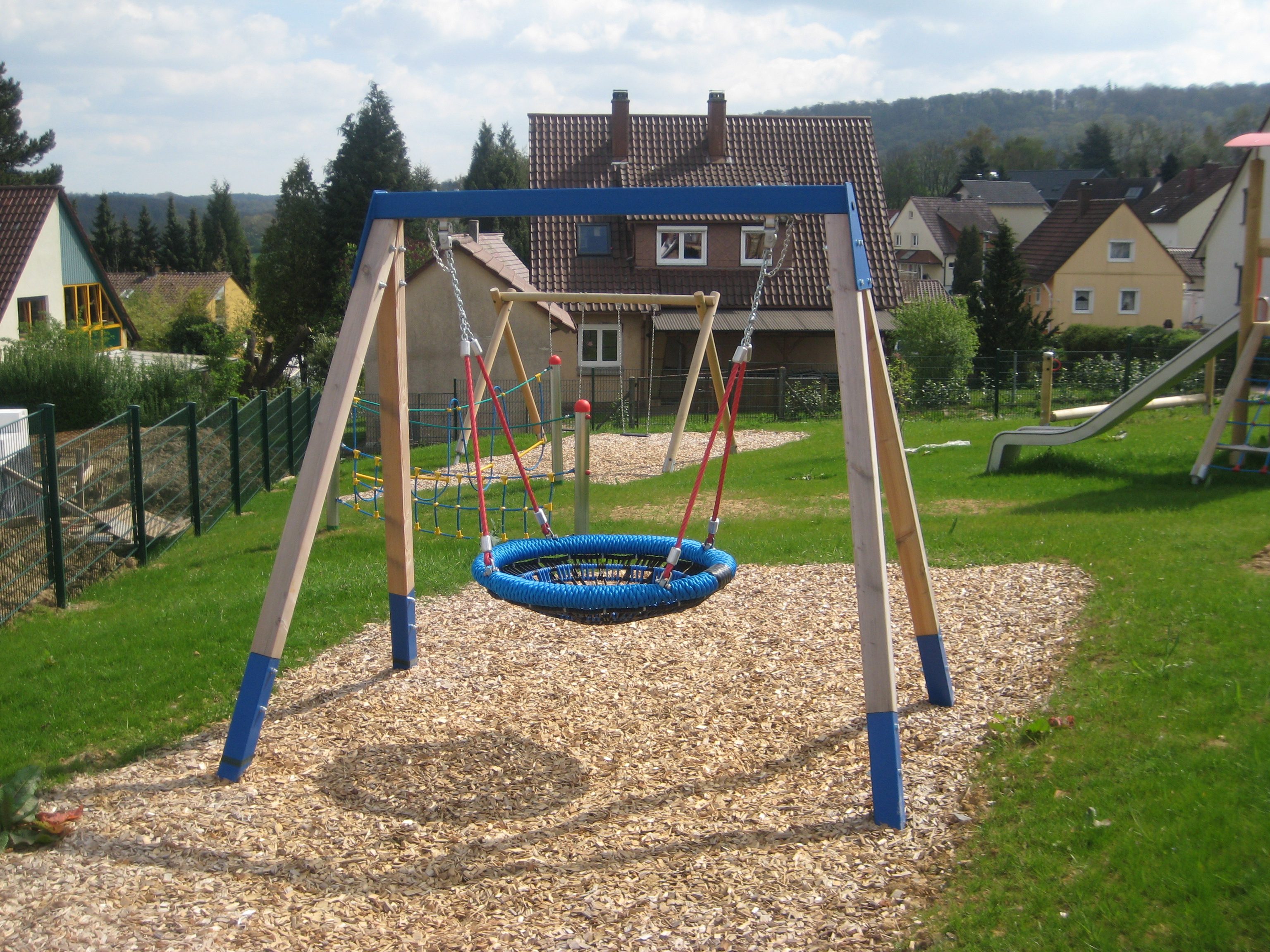 Nestschaukel für Kleinkinder inkl. Einhängeteil
