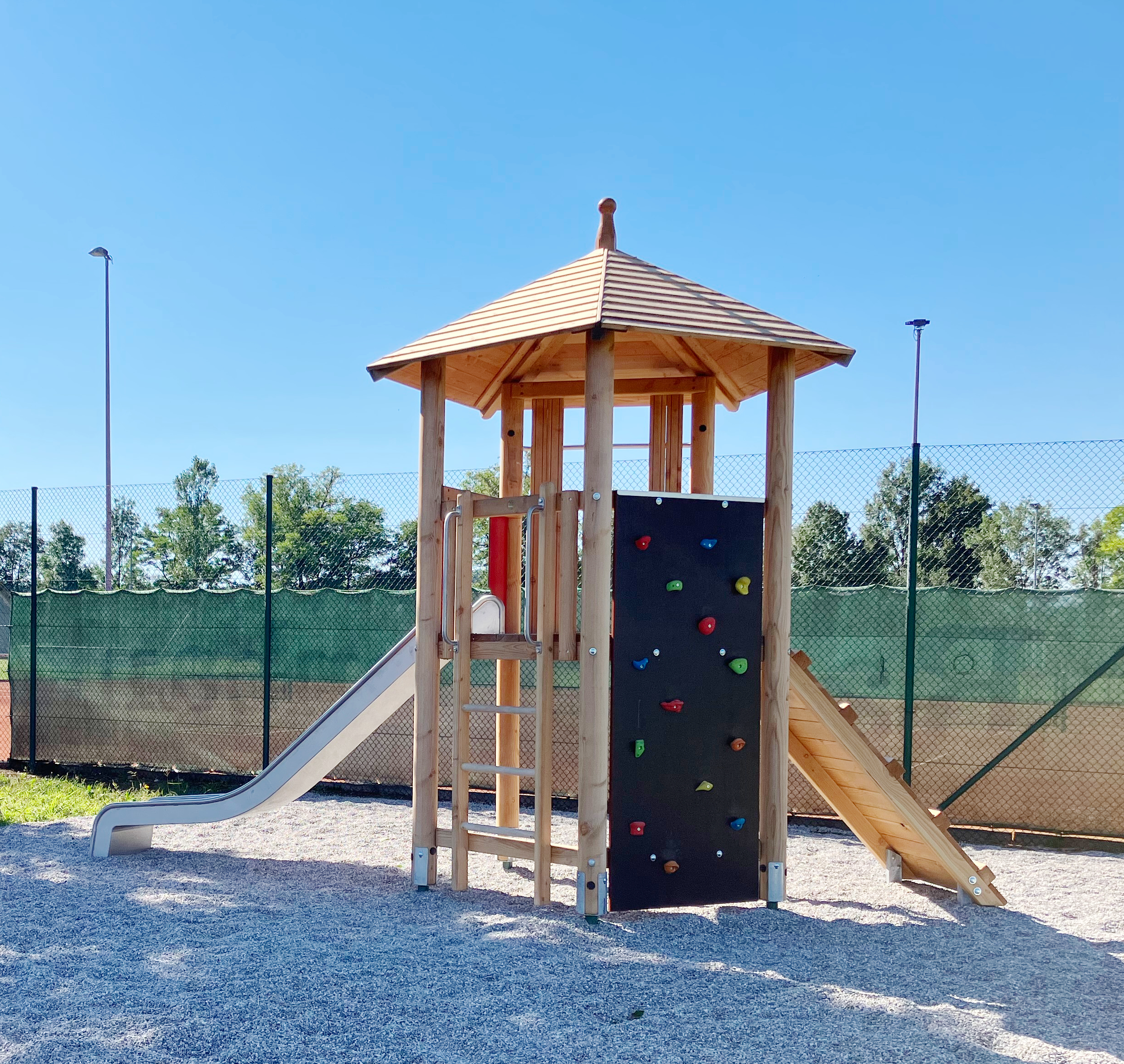 Spielkombination "Frühlingsaustraße 1"