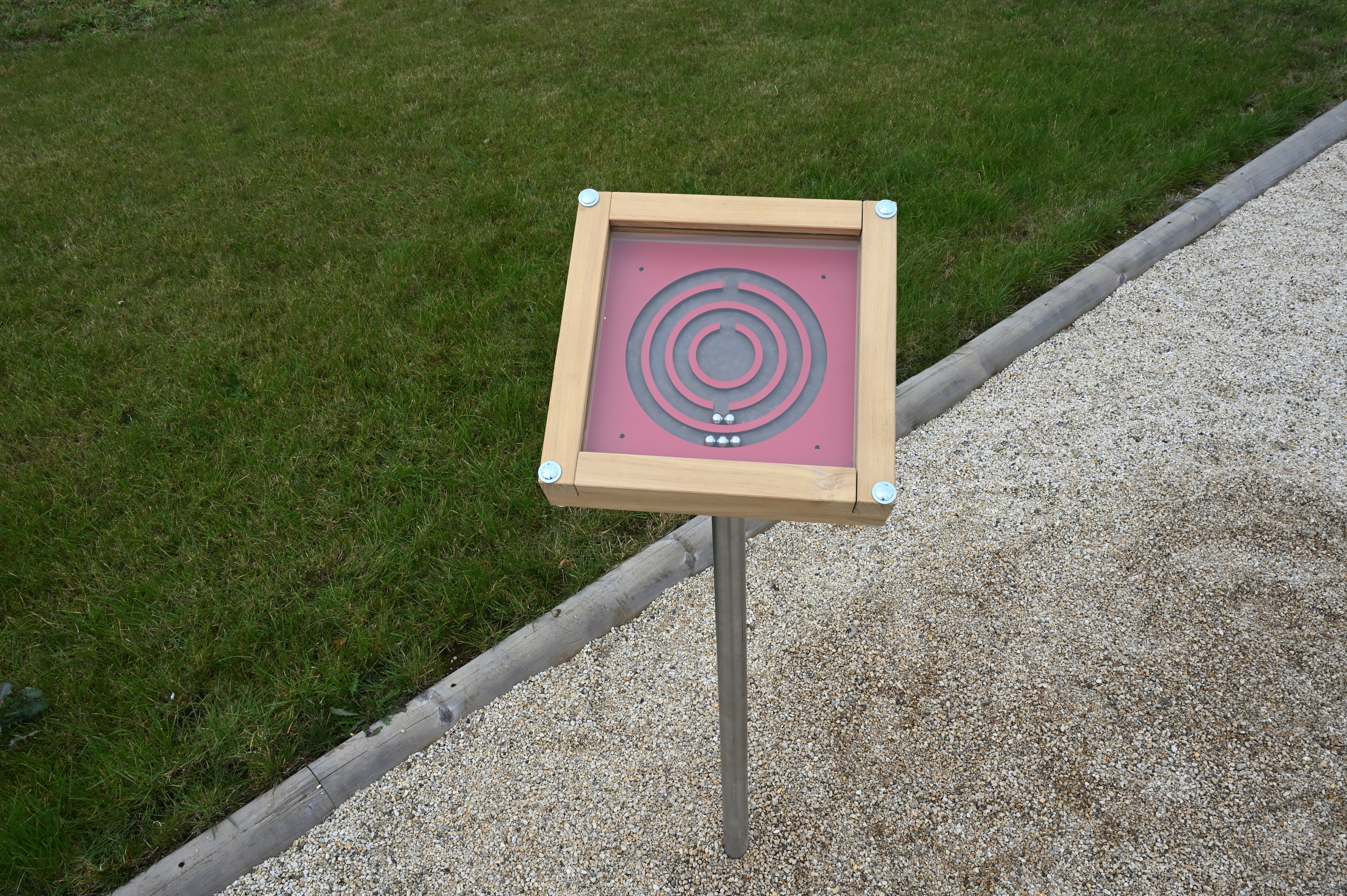 Kugelspiel "Labyrinth" zum Einbetonieren