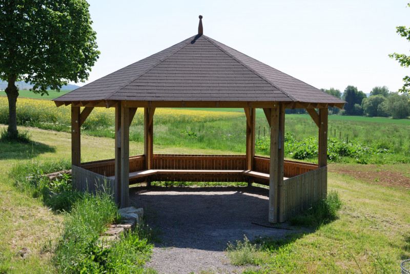 media/image/Pavillon_Wandern_Rasten_Zellingen_01.jpg